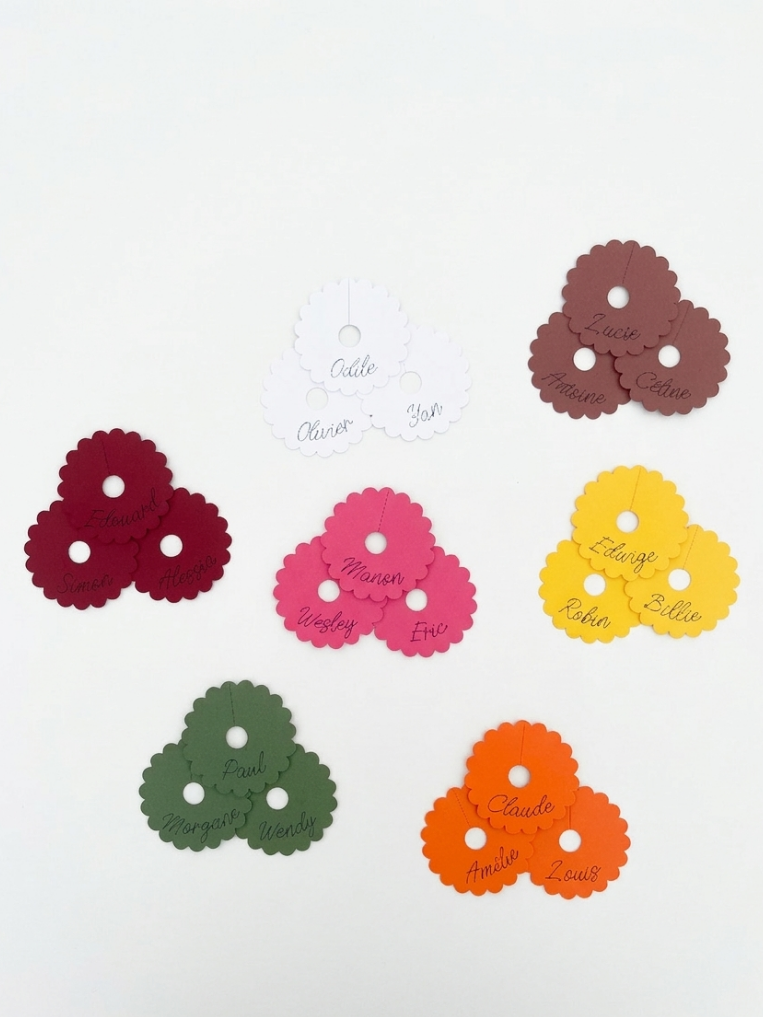 Paper flower place card